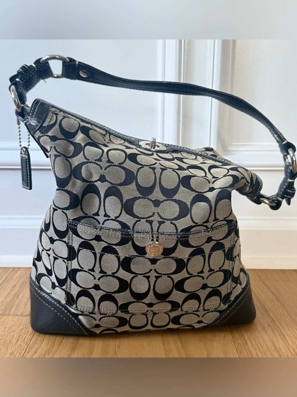 Coach Chelsea Optic Signature Hobo